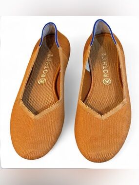 Rothy’s Round toe ballet flats in fawn